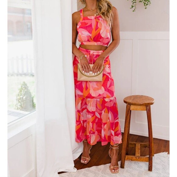 Sky to Moon Hot pink bungalow glow straight neck crop top midi maxi skirt set - Picture 7 of 12